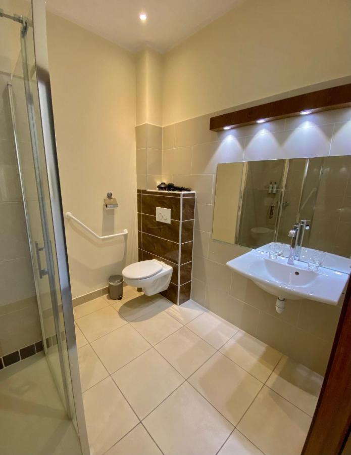 Hotel La Falaise Cotignac Esterno foto