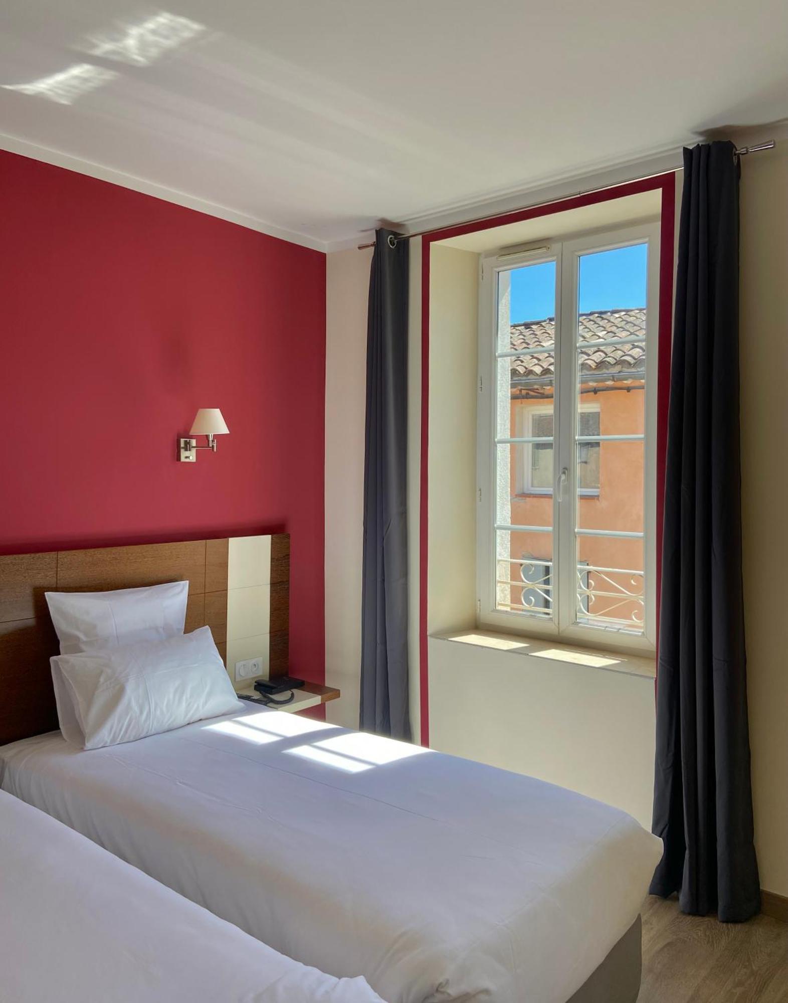 Hotel La Falaise Cotignac Esterno foto